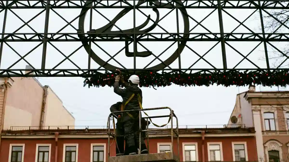 Holiday Light Install